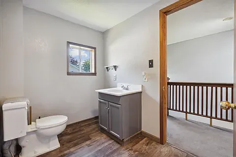 312 5th Ave SW — Photo 10