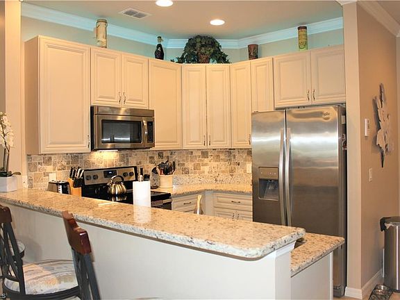5th image of 1070 Winding Pines Cir Unit 202
