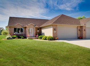 870 Highview Ln, Kimberly, WI 54136