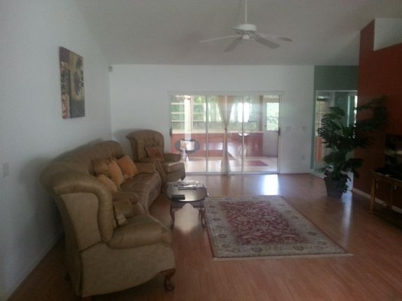 3rd image of 5 Woodfair Ln