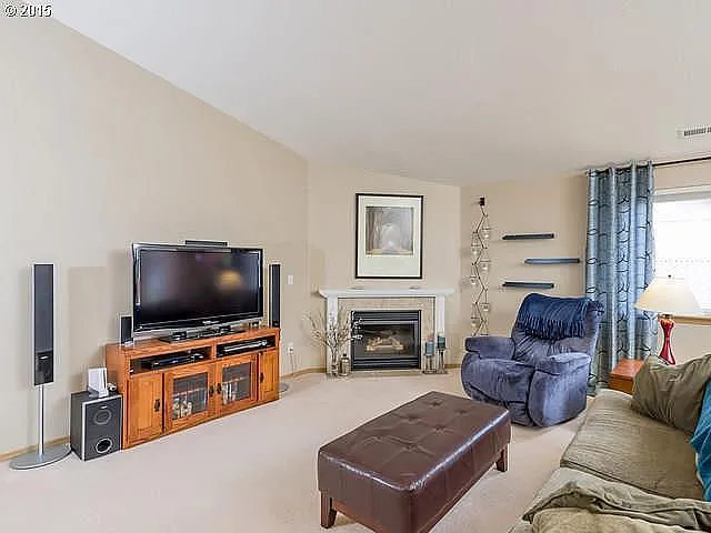 15410 NE 87th St — Photo 3