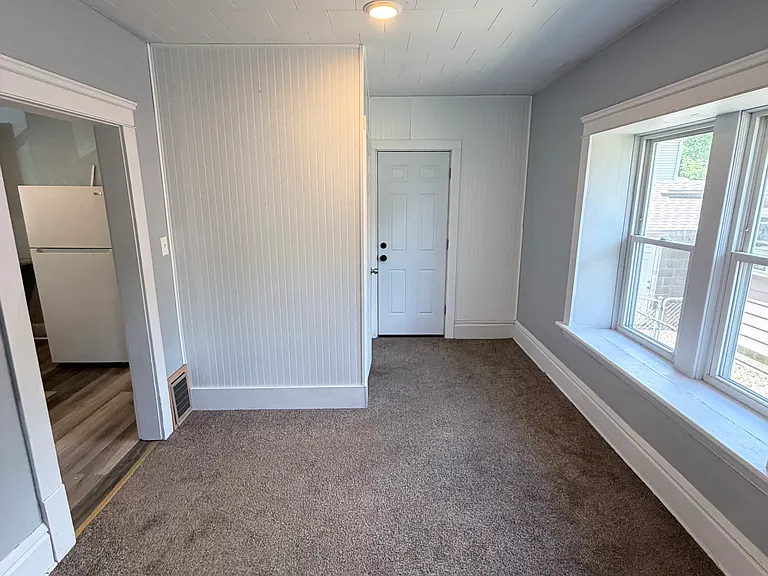 1032 Neptune Ave — Photo 4