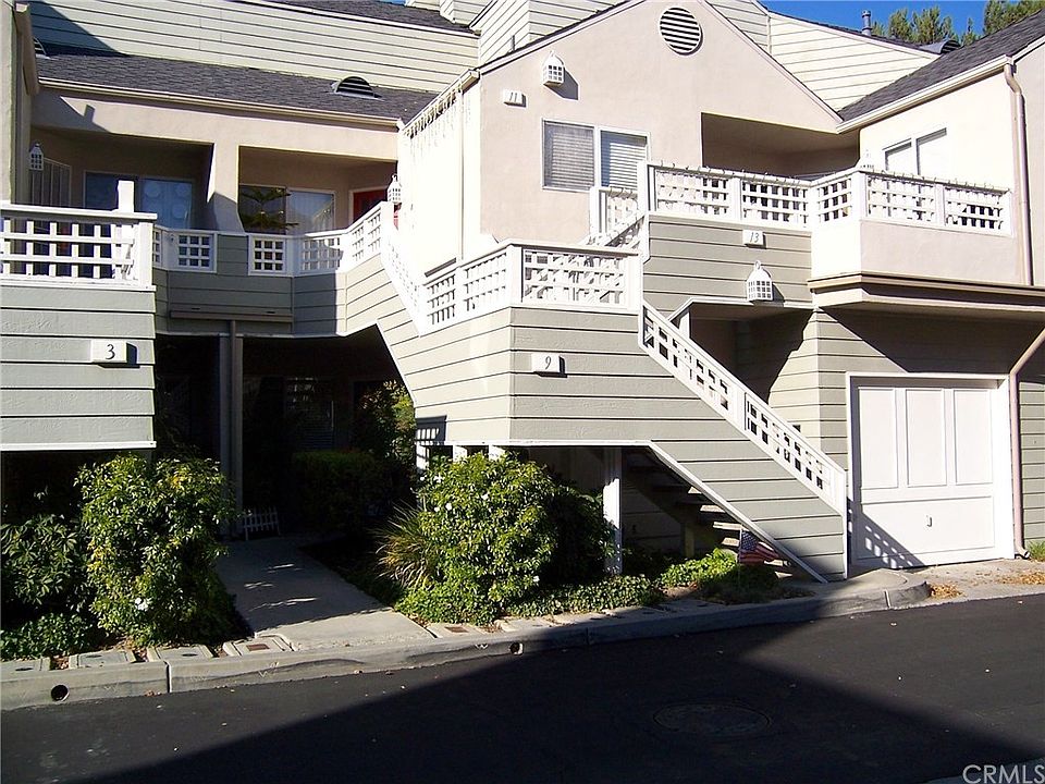 1st image of 9 Stoneglen #67