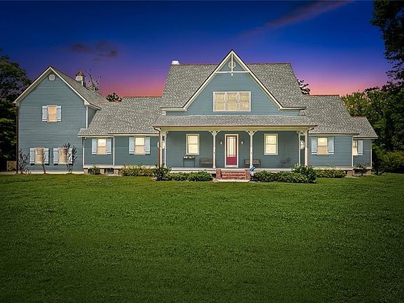 3rd image of 20407 Smith Rd