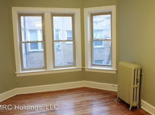 2212 E 70th St #A2, Chicago, IL 60649