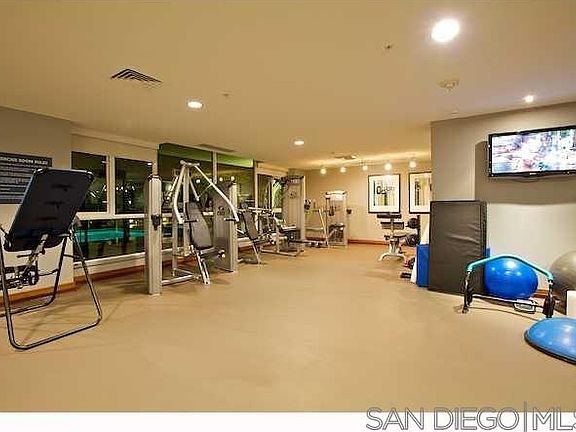 5th image of 325 7th Ave Unit 1506