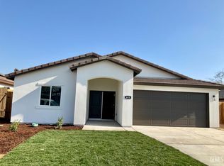 609 Ledgestone St, Bakersfield, CA 93307