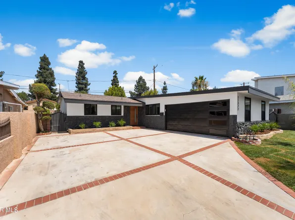 11327 Blythe St, Sun Valley, CA 91352