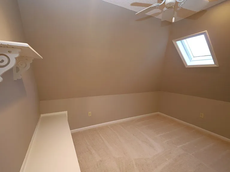 1054 Ridge Rd — Photo 25