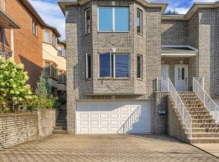 320B 7th St #B, Palisades Park, NJ 07650