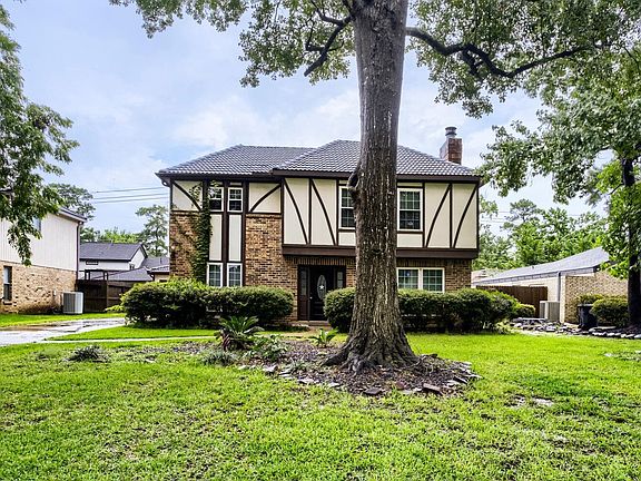 4th image of 3734 Blue Lake Dr