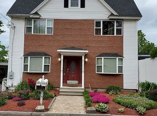 33 Sylvester St, Springfield, MA 01109