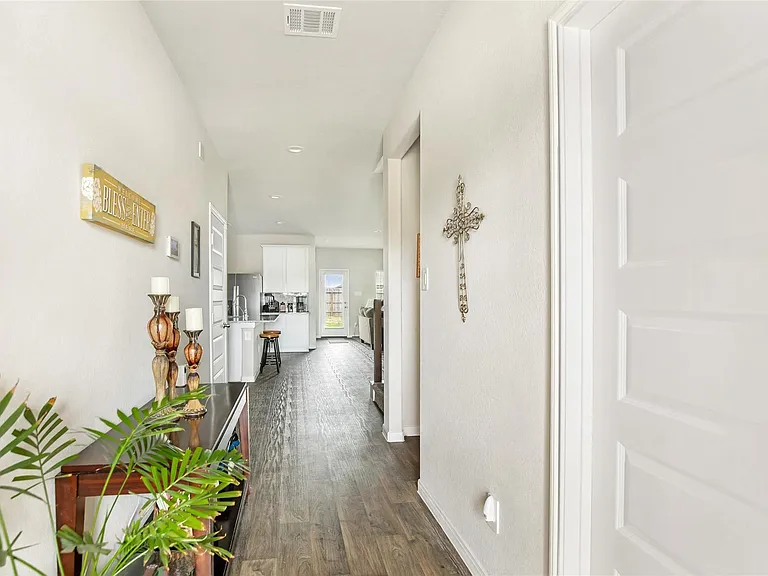 3427 Parker Trace Dr — Photo 6