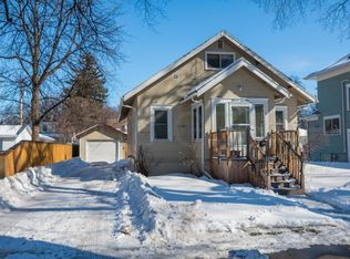 1119 Chestnut St, Grand Forks, ND 58201