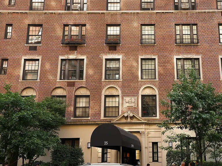 25 5th Ave #1H — Photo 11