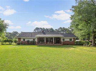 6539 Alamance Rd, Hope Mills, NC 28348