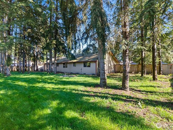 3rd image of 6107 189th Loop SW