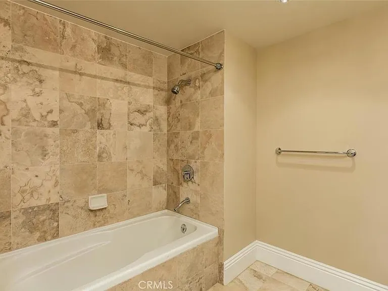 3141 Michelson Dr #808 — Photo 15