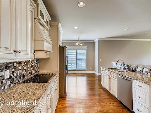 3rd image of 1008 Lewis Downs Dr