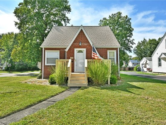 734 Central Parkway Ave SE, Warren, OH 44484