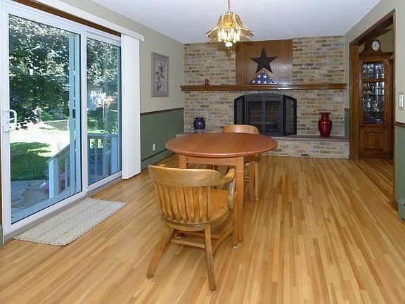 3rd image of 1235 Cedarwood Pl