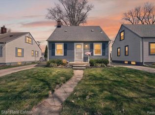 2819 Geneva St, Dearborn, MI 48124