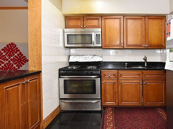 3rd image of 17273 Highland Ave APT 1F