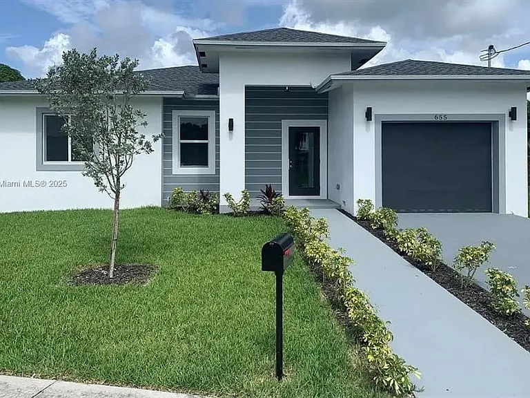 655 NW 24th Ave — Photo 12