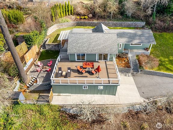 3rd image of 3605 Cowgill Avenue