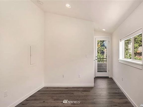2nd image of 315 W Roy St #301