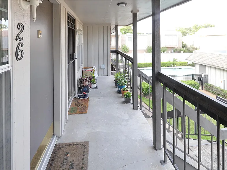 1223 Augusta Dr #26 — Photo 10