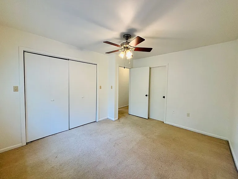 328 Shenandoah Cir — Photo 14