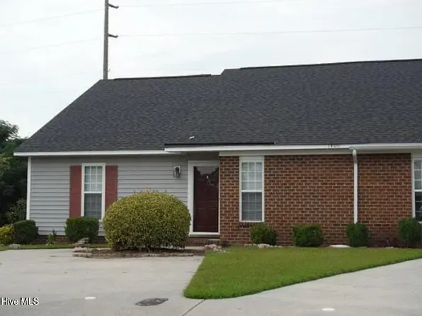 1400 Victorious Pl #A, Greenville, NC 27858