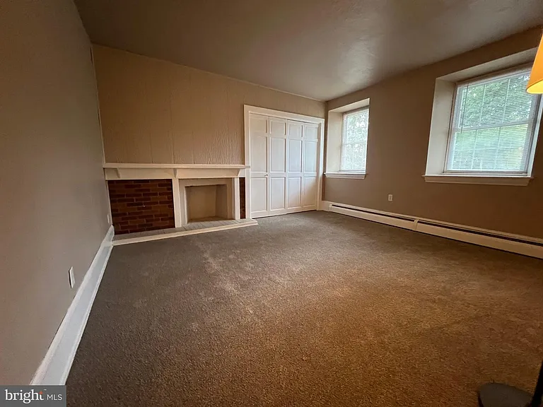 815 Cypress Ave — Photo 10