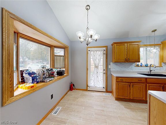 5th image of 7109 W Jefferson Dr