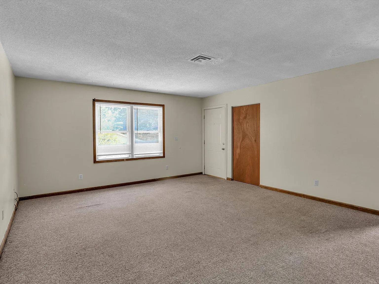 253 Keystone Drive - 5 — Photo 3