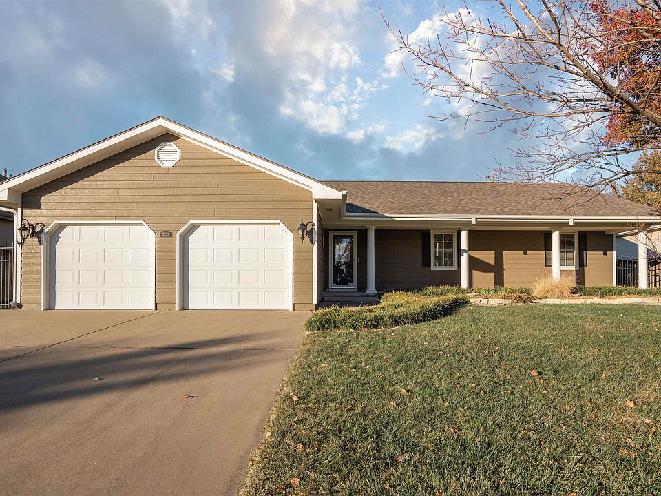1st image of 2431 Pheasant Ln