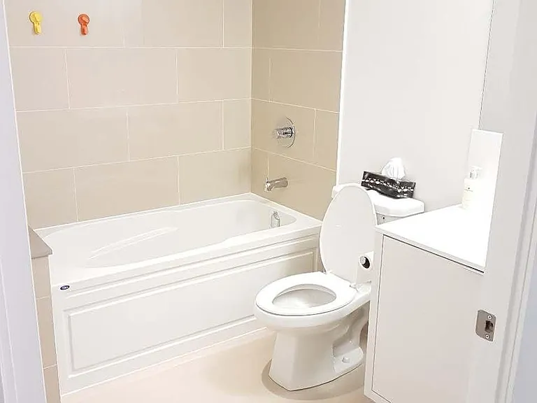 88 Harbour St #2108 — Photo 39