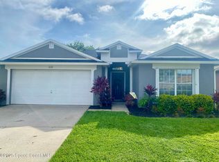 210 Wickham Lakes Dr, Melbourne, FL 32940