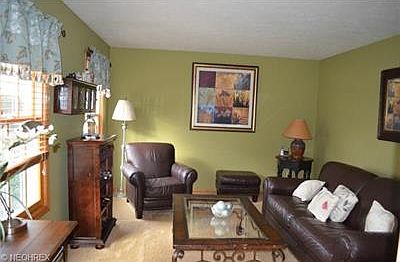 5th image of 545 Royal Woods Dr