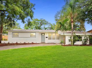 6880 SW 5th Ct, Pembroke Pines, FL 33023