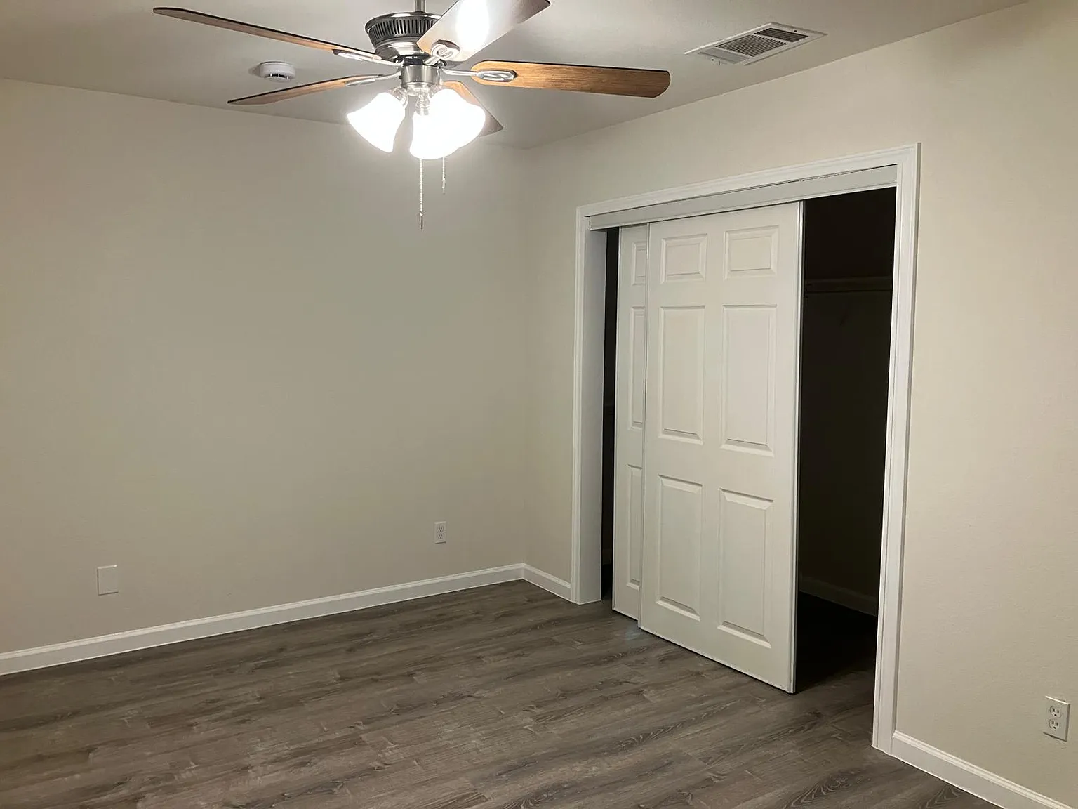 6703 Old Stone Dr — Photo 4