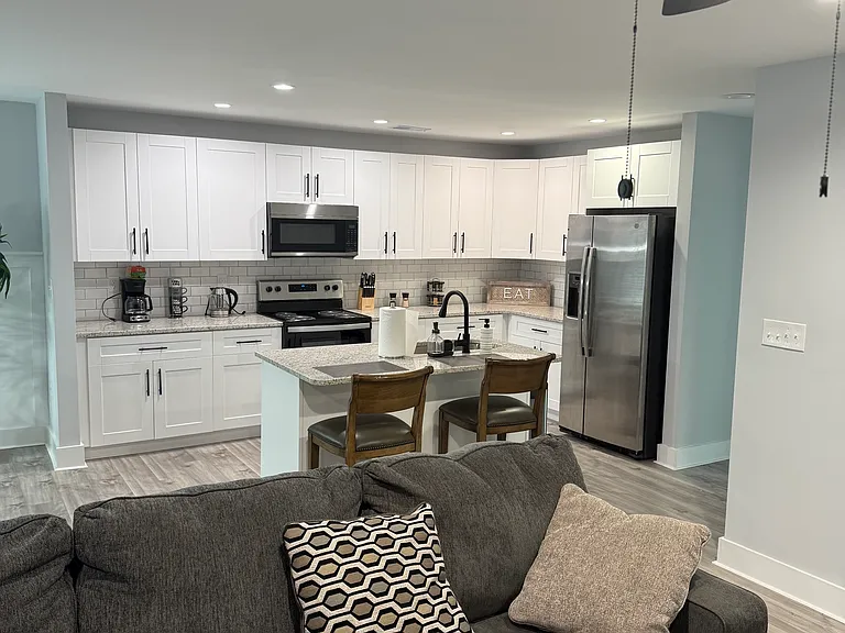 2393 Highpoint Rd — Photo 14