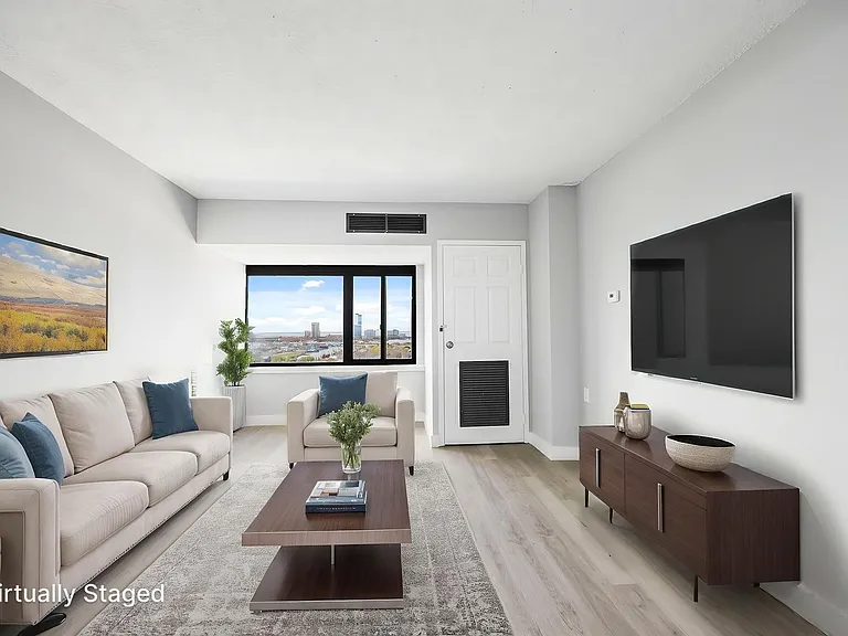 Atlantic Apartments — Photo 22