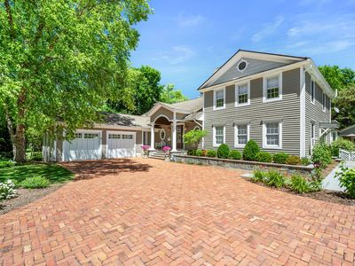 729 Hawthorne Ln, Geneva, IL, 60134