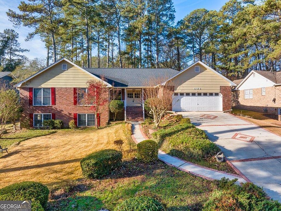 1st image of 2479 Broad Creek Dr