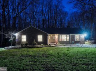 10856 Hampton Rd, Fairfax Station, VA 22039