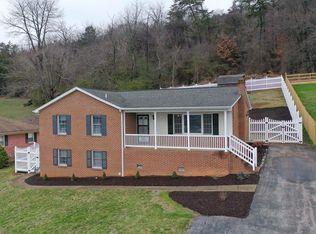 22 Overlook Ln, Mount Sidney, VA 24467