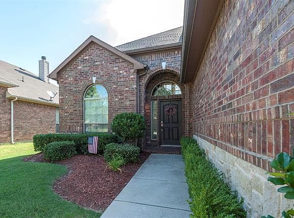 3rd image of 2229 Whitney Dr