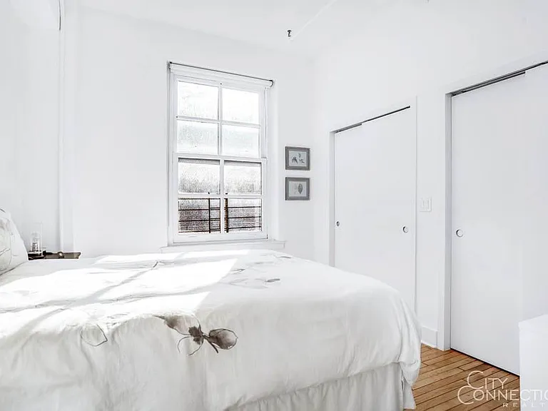 106 E 19th St #11 — Photo 7